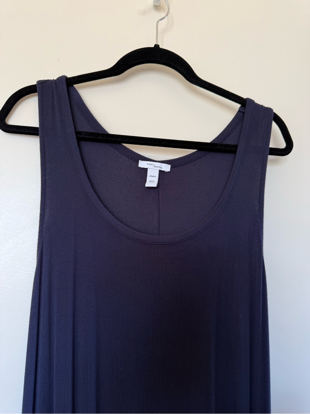 Daily Ritual Navy Ribbed Racerback Tank Maxi in XL - Picture 2 of 9